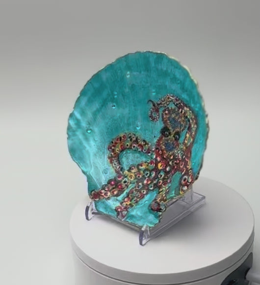 Hand-Painted Scallop Shell – Colorful Octopus with Water Drop Effect